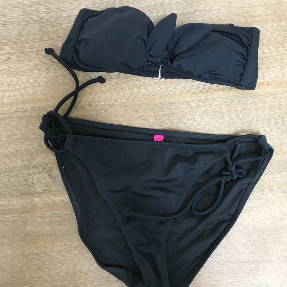 🍒 4/$30  Black Victoria secret bandeau bikini top